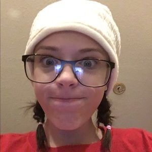 Meet your Posher, Bella